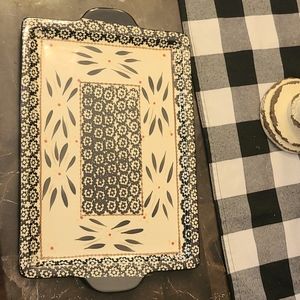 Temp•tations presentable ovenware by Tara! Old World pattern